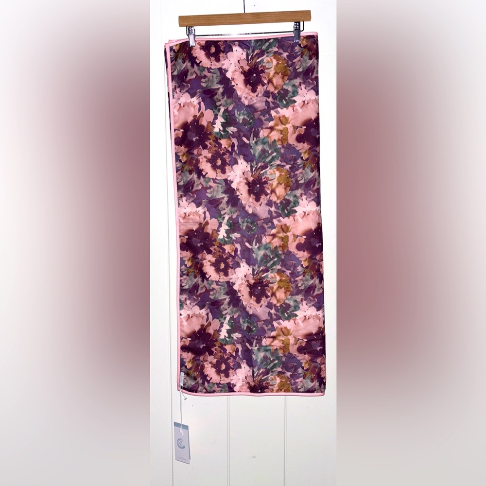 Johnny Was Calme Violetta Floral Reversible Yoga Towel 70"X40" Multicolor NEW‎